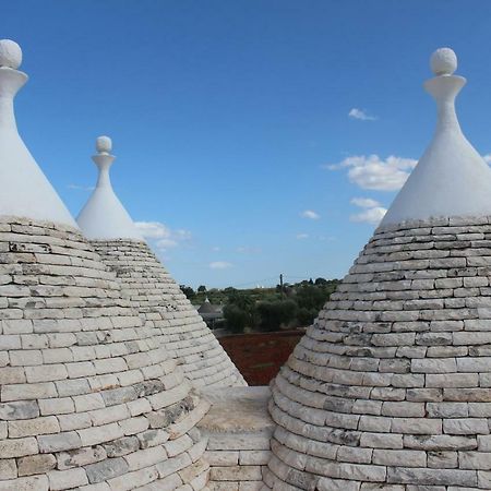 I Trulli Del Mulino Villa Locorotondo Exterior photo